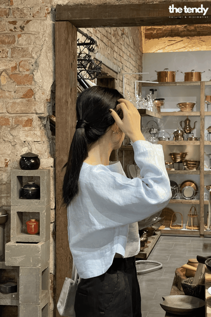 Áo sơ mi nữ linen Taylor, tay dài, màu xanh, trễ vai cách điệu