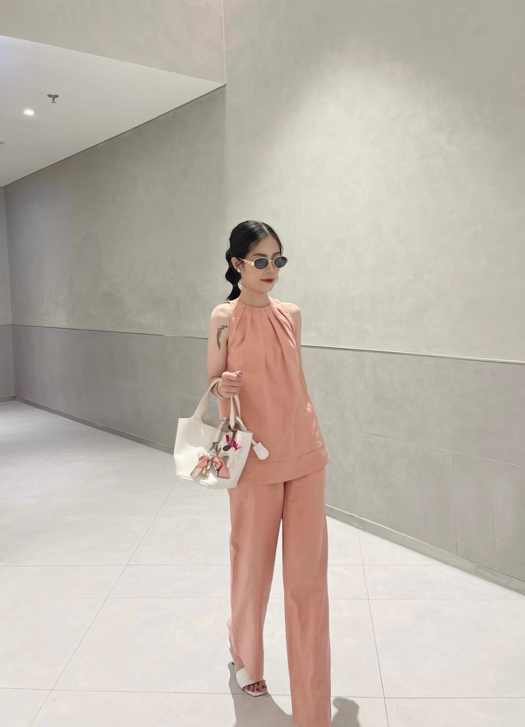Set bộ linen Cindy màu hồng cam, cổ yếm cách điệu