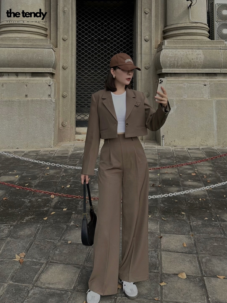 Áo Blazer dáng Croptop Amura, 2 màu Nâu, Đen