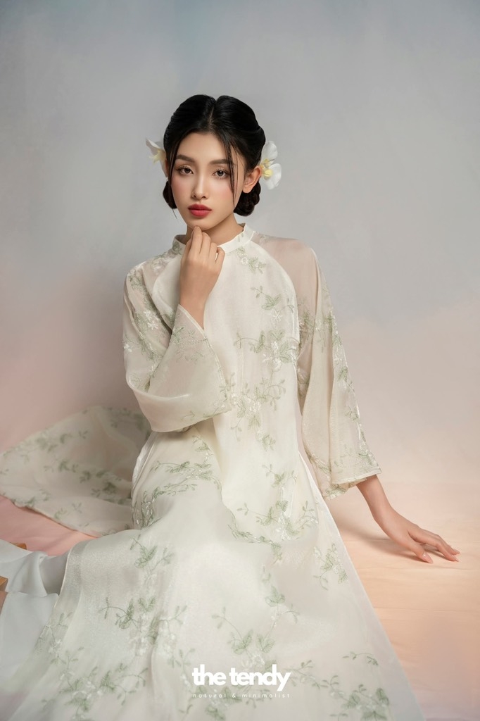 Quần áo dài lụa trơn