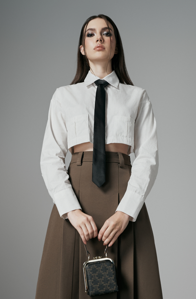 Áo Somi Amura cổ Đức dáng Croptop tay dài 2 màu xanh/trắng