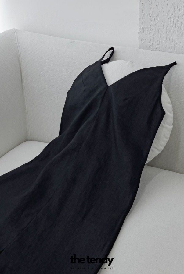 Đầm Lelalin Linen cổ khoét V phong cách thanh lịch