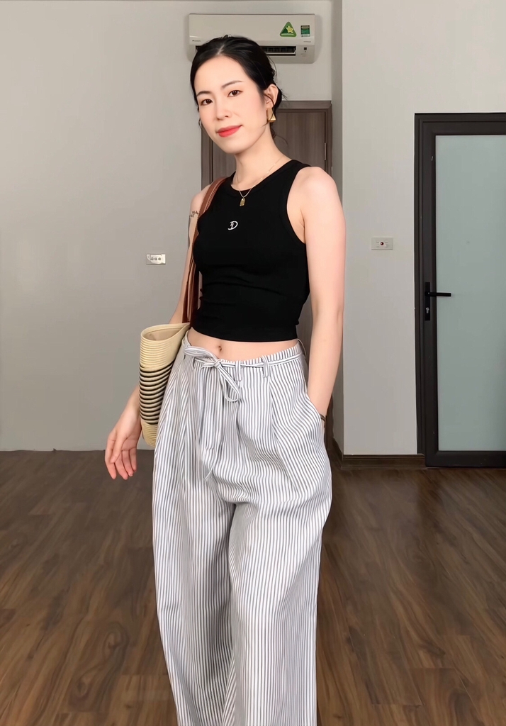 Áo tanktop Lyon chất thun tăm co giãn, 2 màu đen trắng