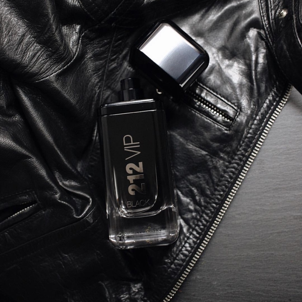 Carolina Herrera 212 Vip Black Own The Party