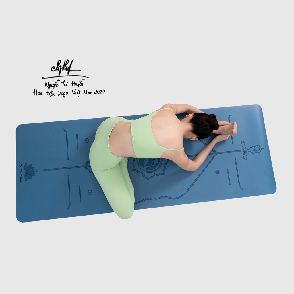 Hình ảnh mẫu tập trên thảm tập yoga cao su - BASIC