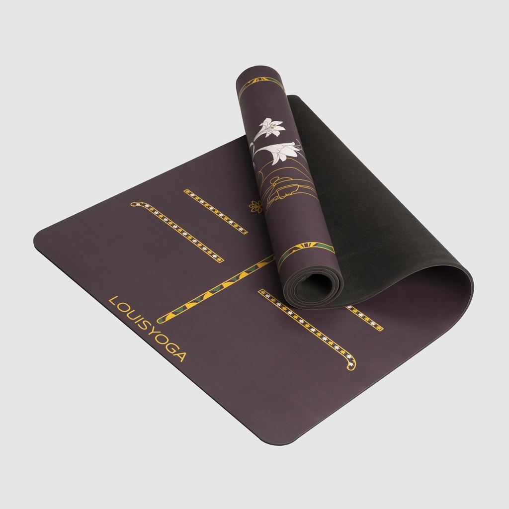 Hình ảnh màu tím đậm của thảm tập yoga cao su cao cấp - LILIUM