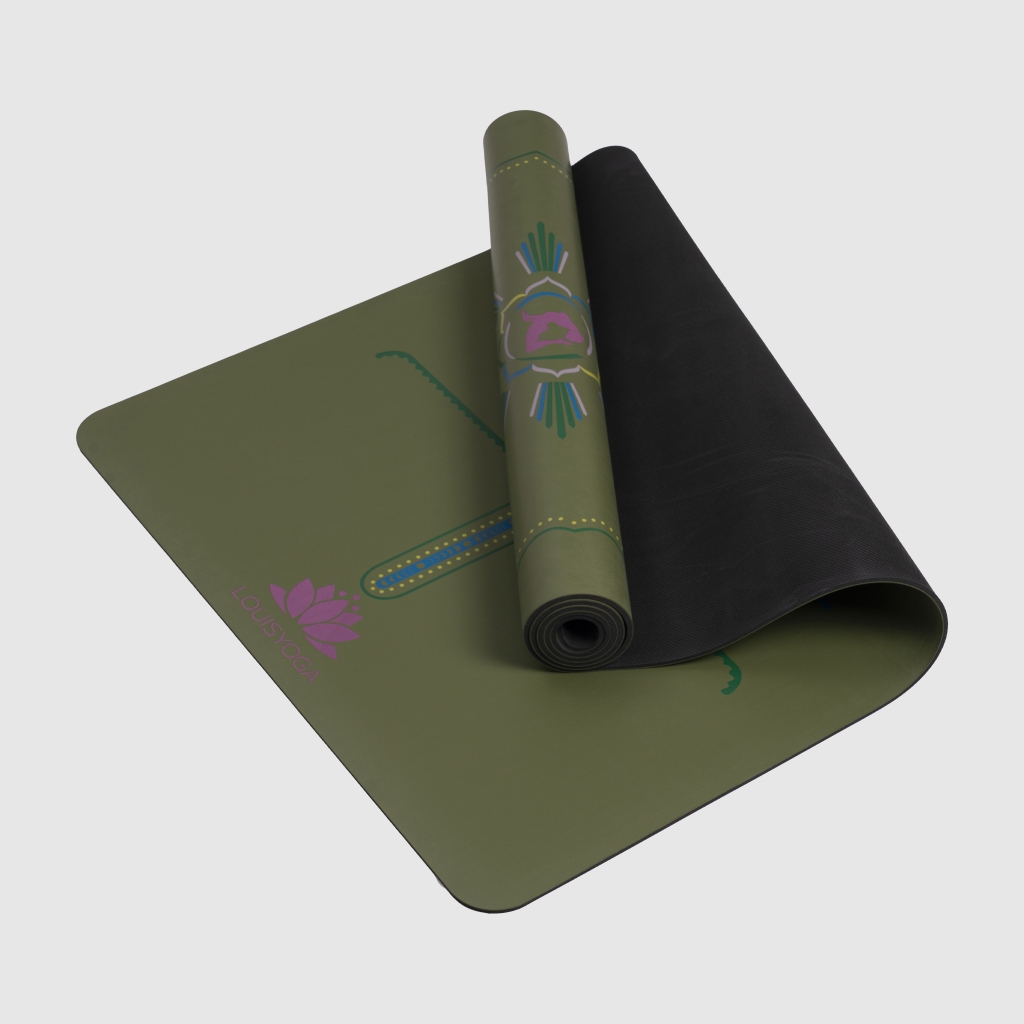 Hình ảnh màu xanh cốm của thảm tập yoga cao su - QUEEN