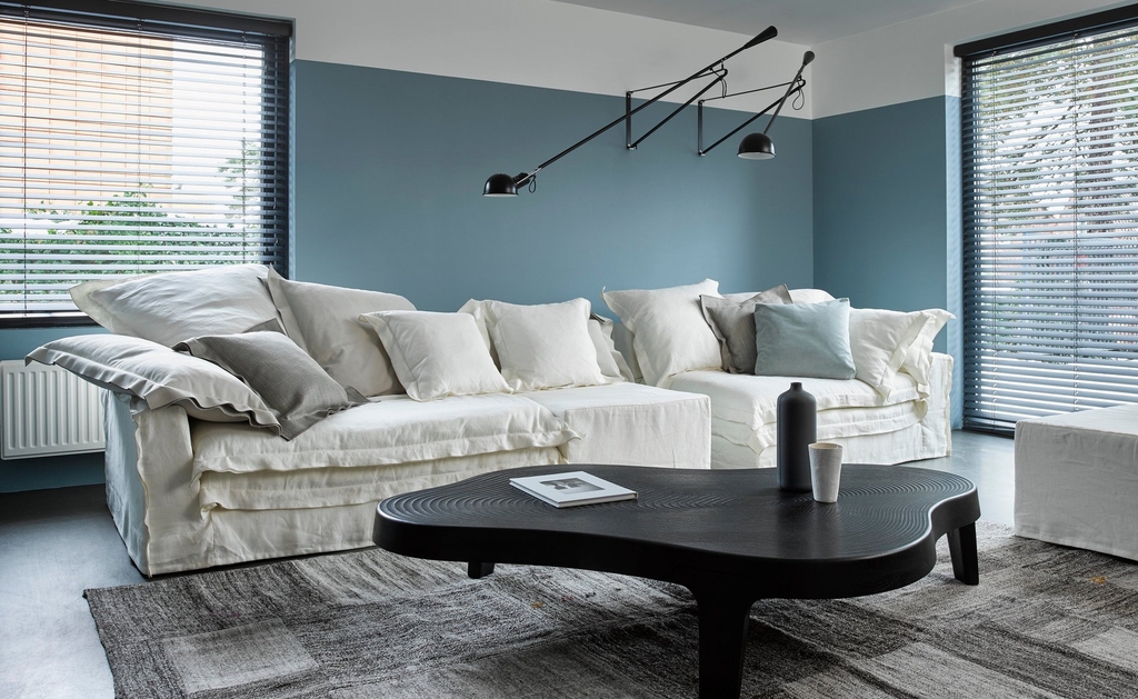 Isola coffee table