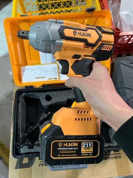 Máy siết bulong dùng pin HUKAN K200 - Lực siết 600Nm