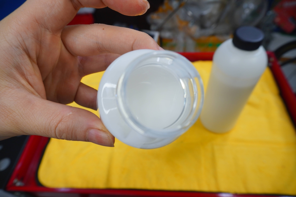 dung dịch bóng lốp silicon