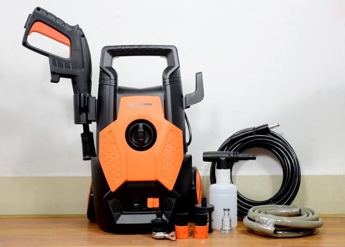 Máy rửa xe gia đình LT303-1400