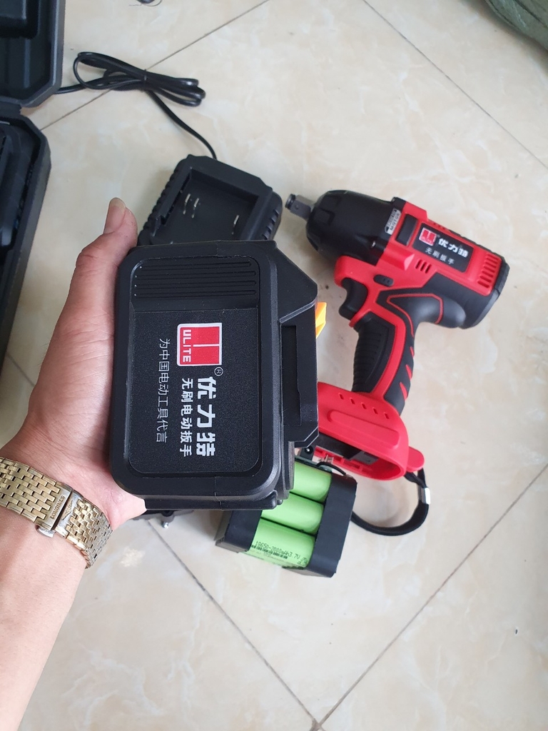 Máy siết bu lông ULITE U9299