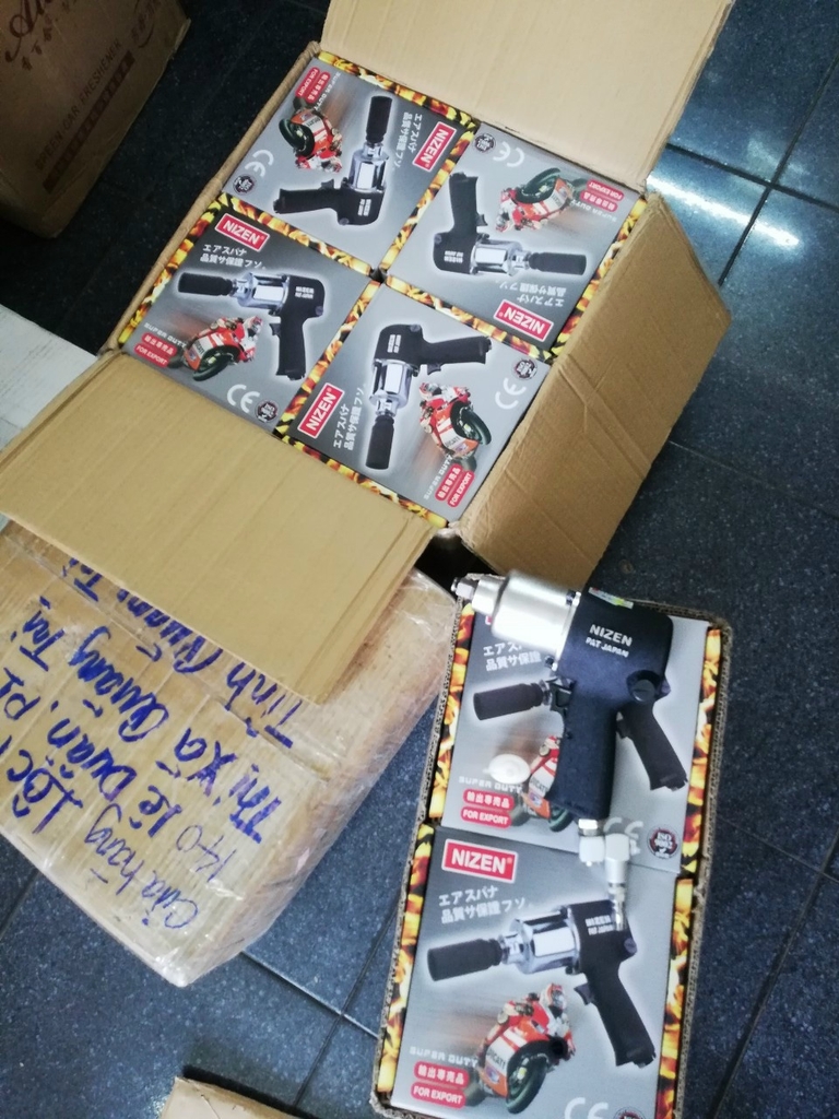 Súng bắn ốc Nizen N233 - Đen