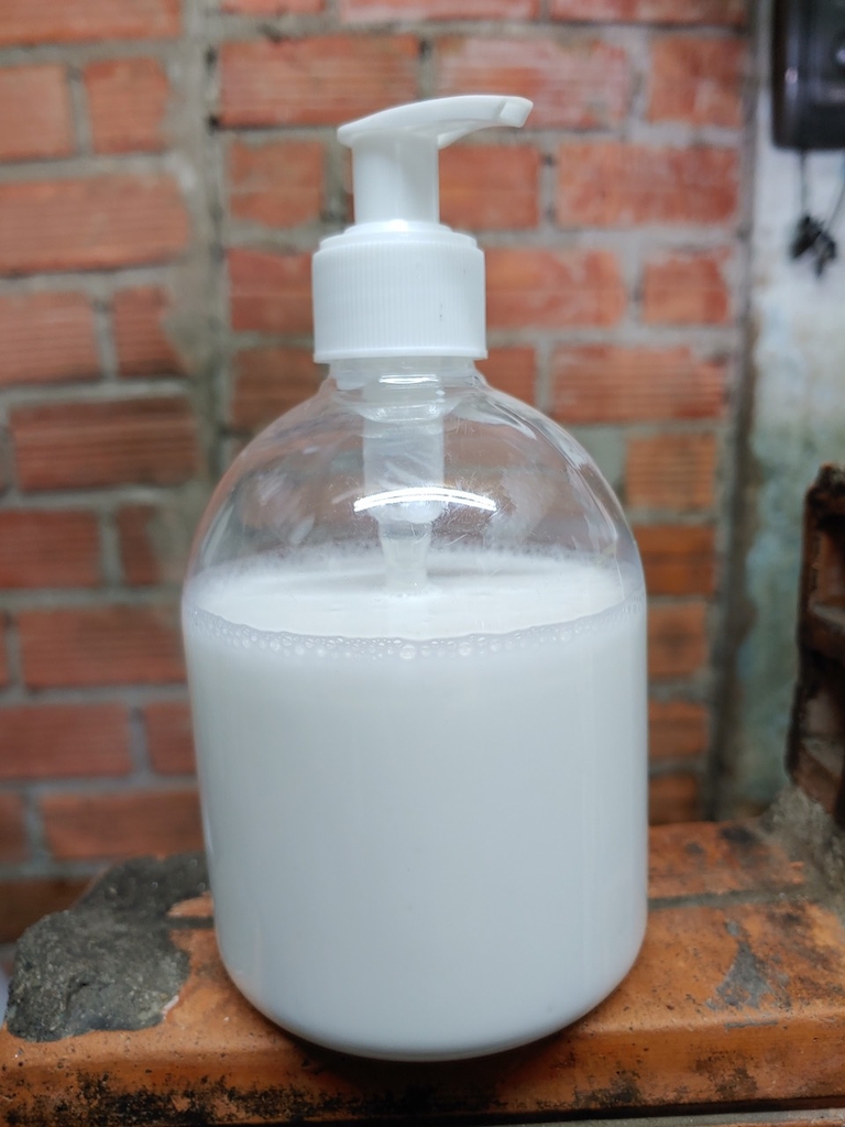 dung dịch bóng lốp silicon