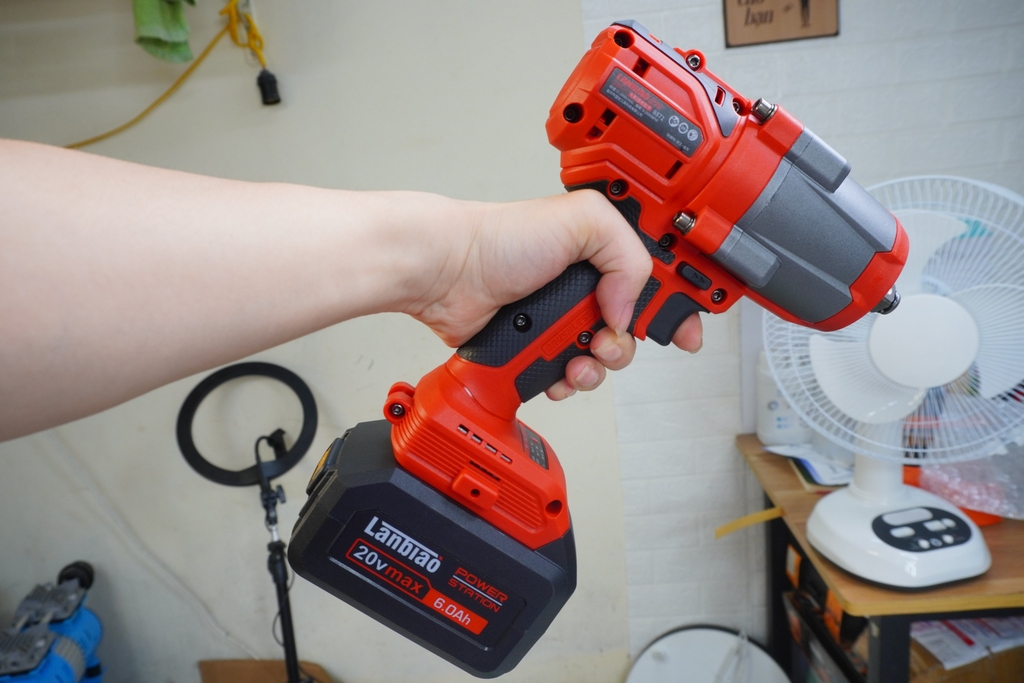 Máy XIẾT bu lông pin LANBIAO 880Nm