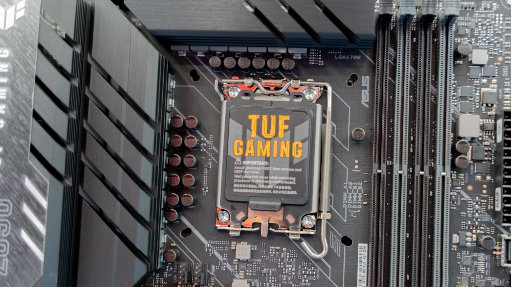 Mainboard ASUS TUF GAMING Z690-PLUS D4 (Intel Z690, Socket 1700, ATX, 4 khe RAM DDR4)