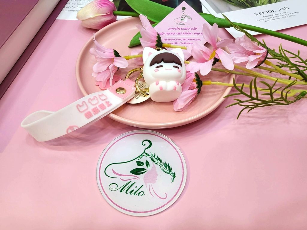 Móc khóa hình cừu con cute kèm dây đeo chữ Day dream