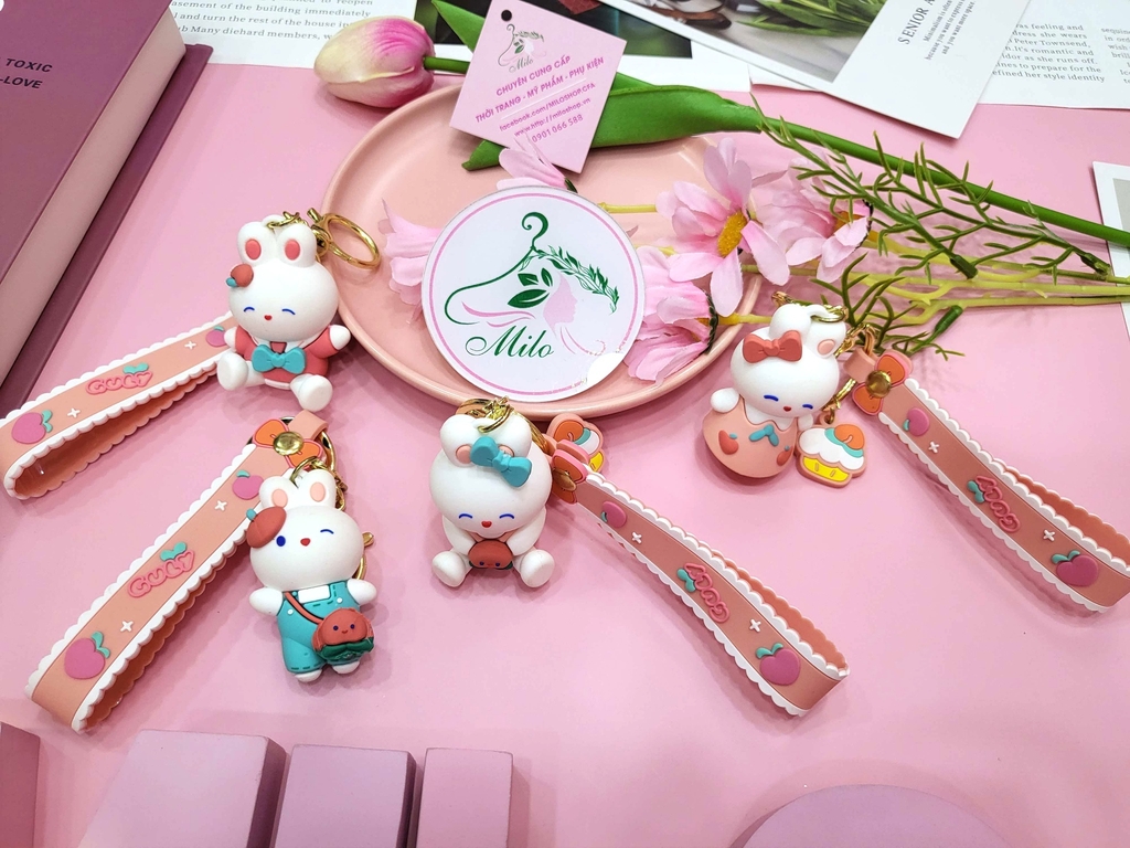 Móc khóa Thỏ kèm dây đeo chữ Good