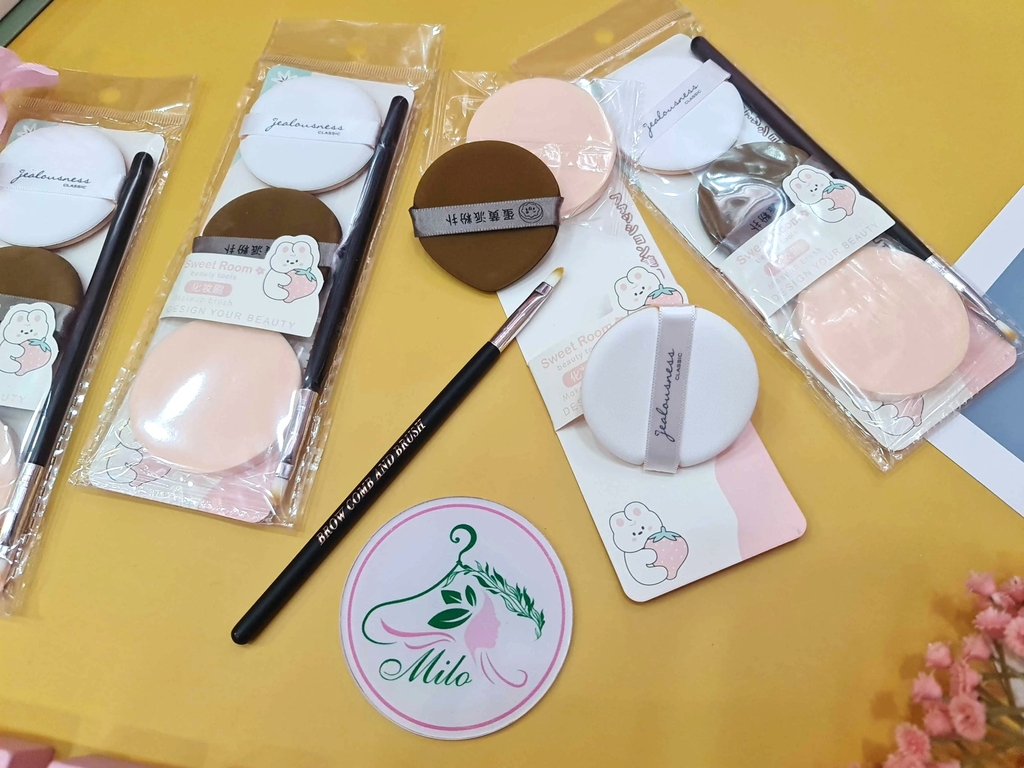 Set 3 mút + 1 cọ makeup Nalamei Sweet Room