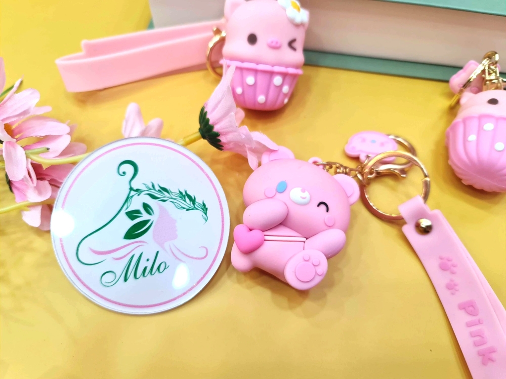 Móc khóa heo con hồng kèm dây đeo chữ Baby - Pink