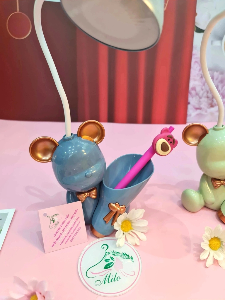 Đèn ngủ để bàn hình gấu Bearbrick có ống cắm bút