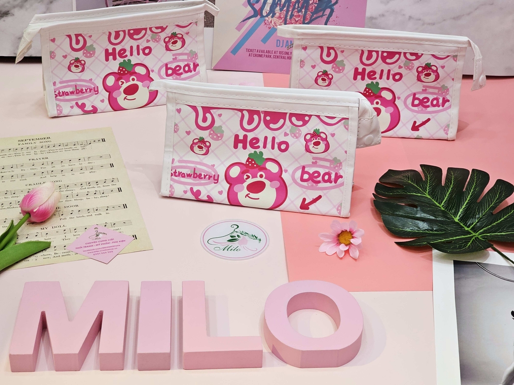Bóp viết gấu dâu Lotso