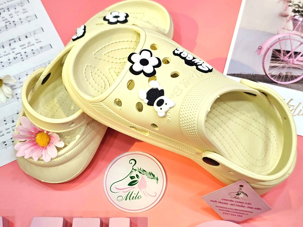 Dép sục hở mũi có quai hậu kèm sticker cute