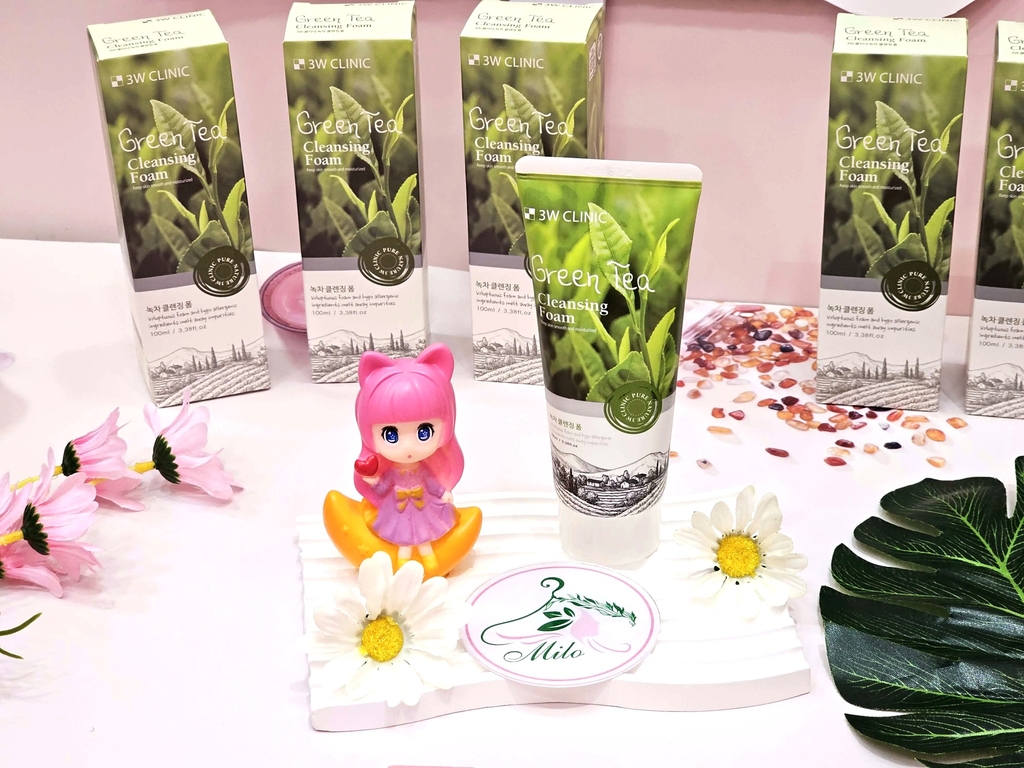 Sữa rửa mặt 3W Clinic Foam Cleansing - Green Tea 100ml