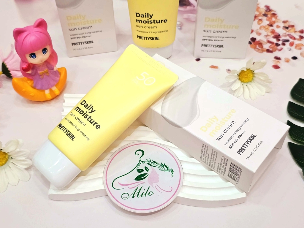 Kem chống nắng Pretty Skin Daily Moisture Sun Cream SPF50+PA++++ - 70ml (vàng)