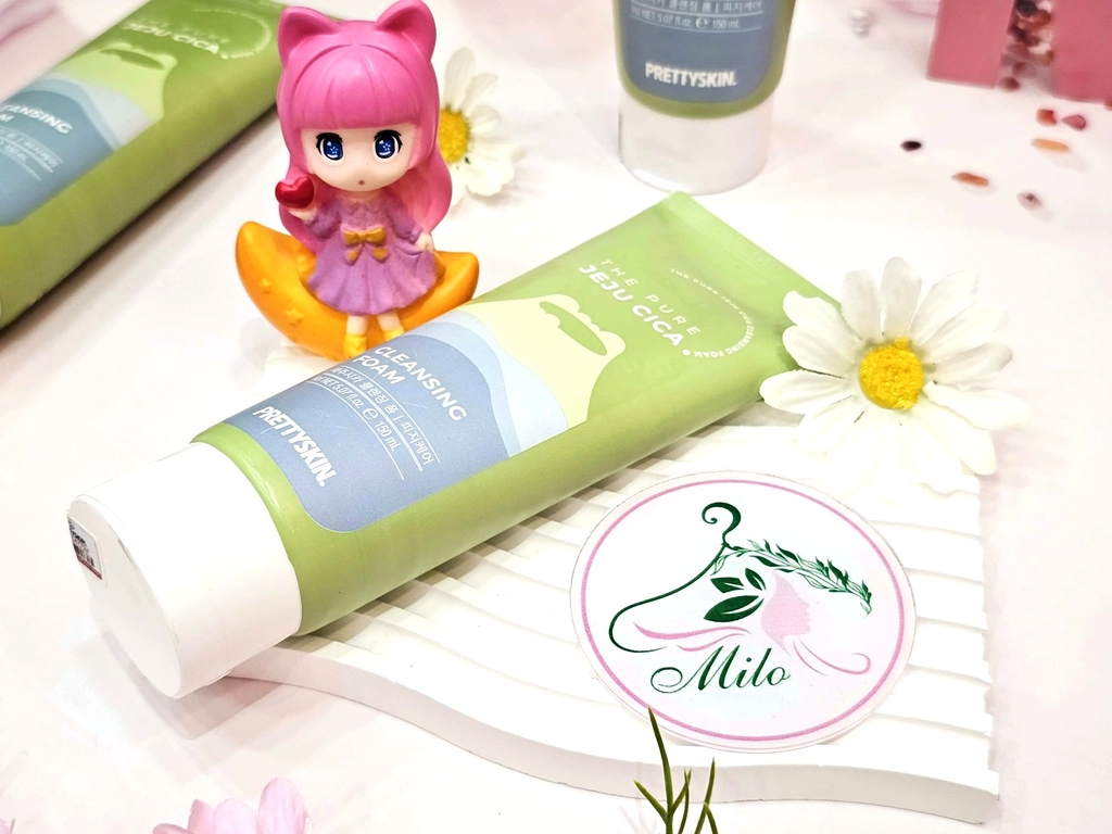 Sữa rửa mặt rau má Jeju CiCa Prettyskin - 150ml