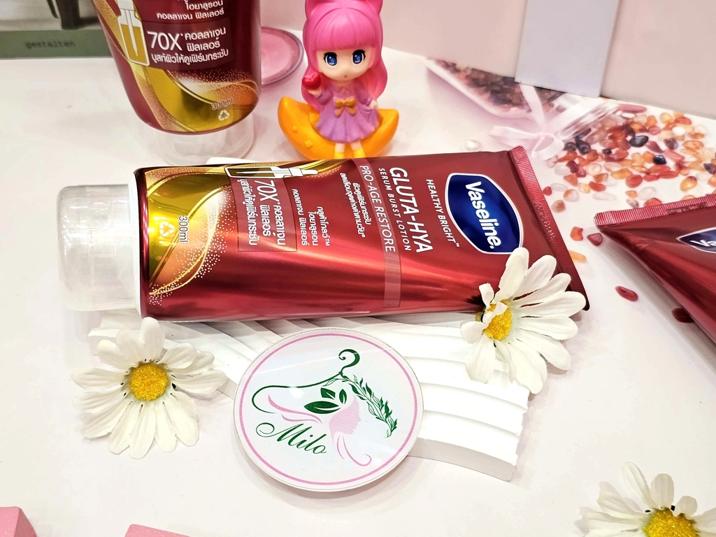 Sữa dưỡng thể Vaseline Healthy Bright Gluta HYA Serum 70X Thái Lan- 300ml (màu đỏ)