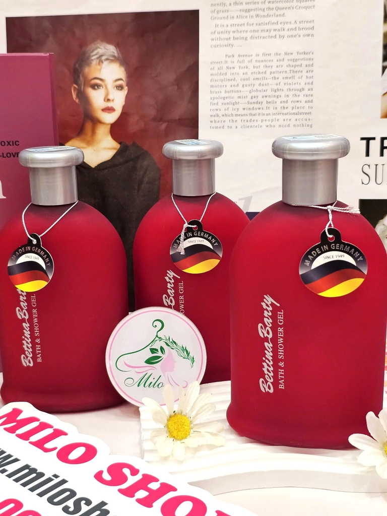 Sữa tắm Bettina Barty Bath & Shower Gel- 500ml - Đức (màu đỏ)