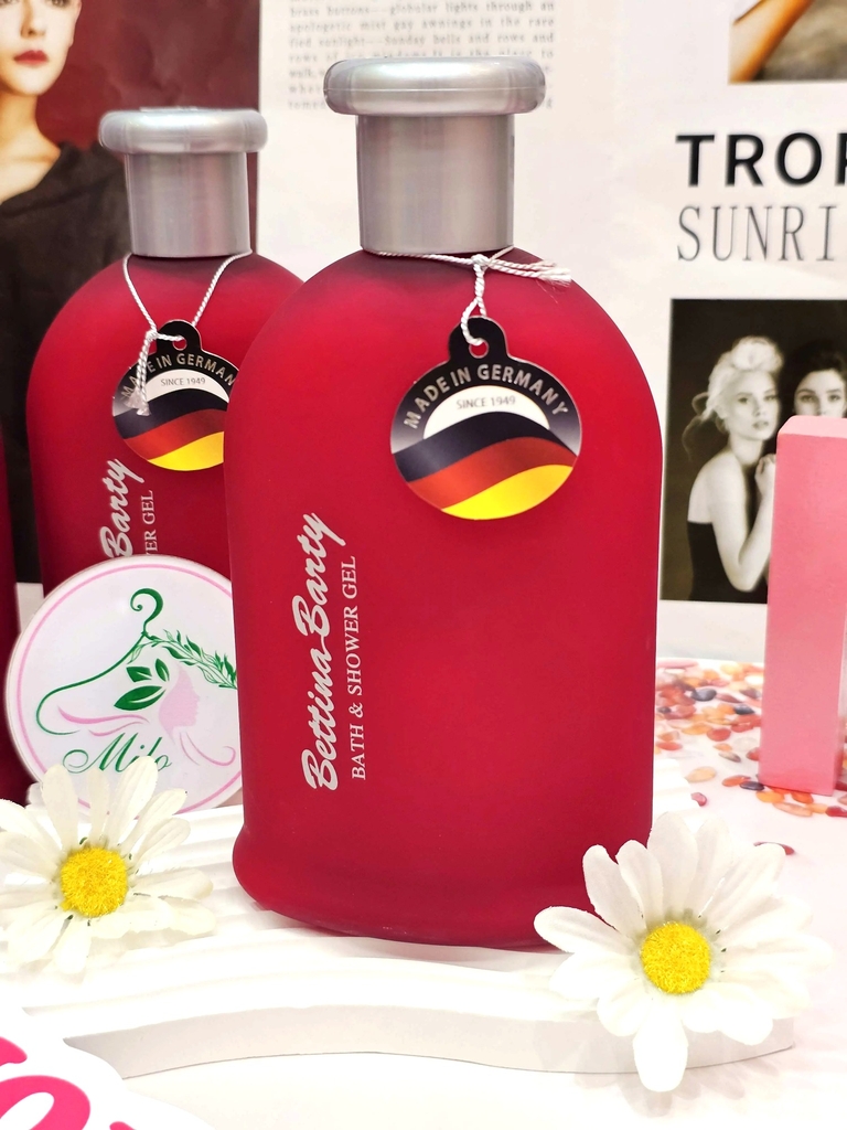 Sữa tắm Bettina Barty Bath & Shower Gel- 500ml - Đức (màu đỏ)