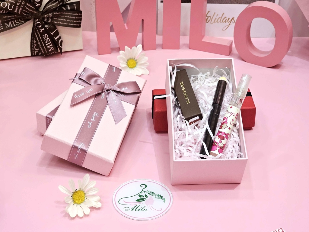 Hộp quà size 2 đựng nước hoa mini (15cm x 8.5cm x 6cm) - mẫu 2