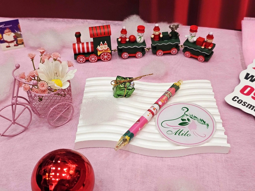 Bút bi gel Noel nhiều màu