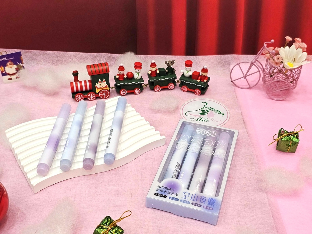 Hộp bút dạ quang Neon Vision 4 màu
