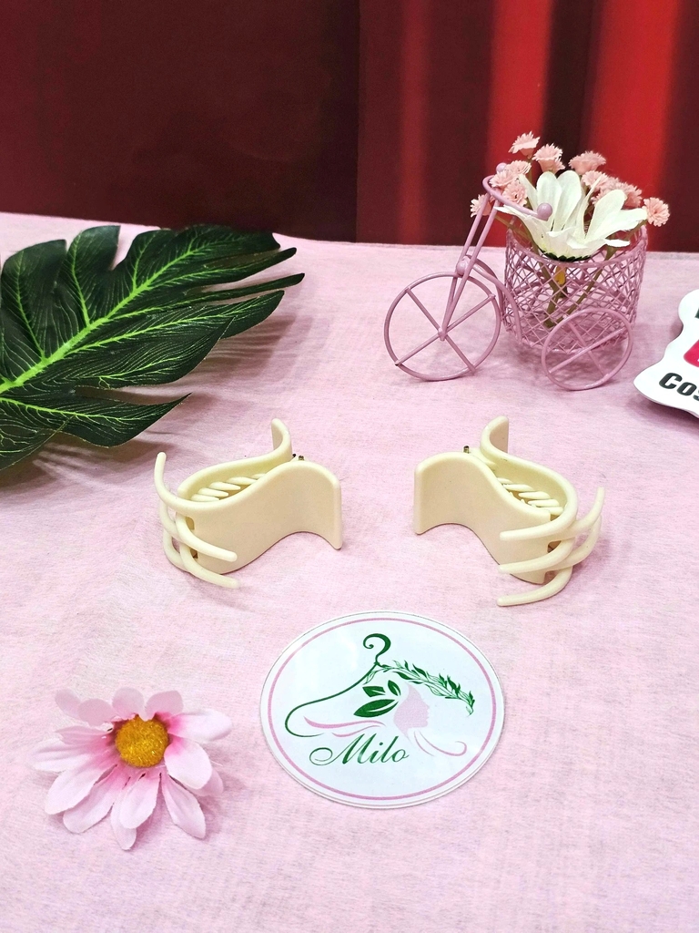 Kẹp cua 5 răng tone màu trà sữa