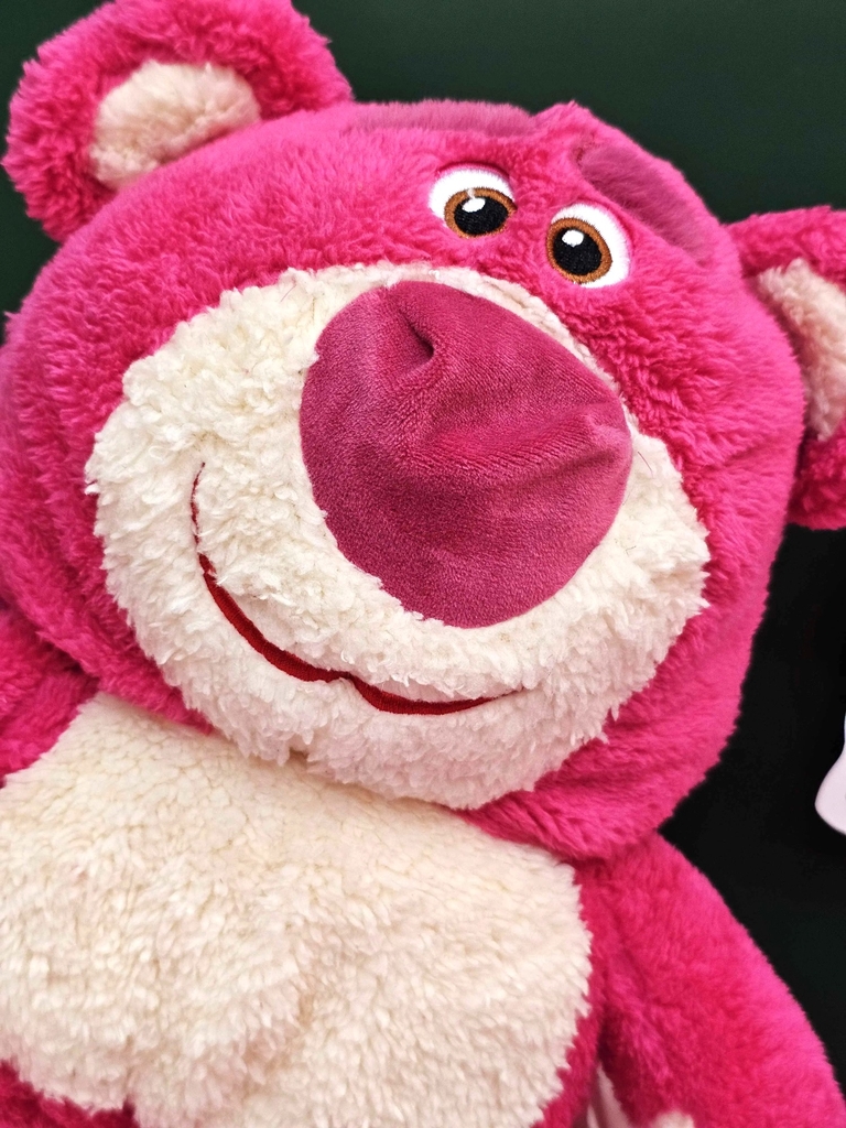 Balo gấu dâu Lotso lông mịn (hình gấu bông to)