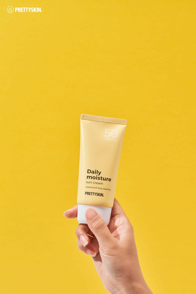 Kem chống nắng Pretty Skin Daily Moisture Sun Cream SPF50+PA++++ - 70ml (vàng)