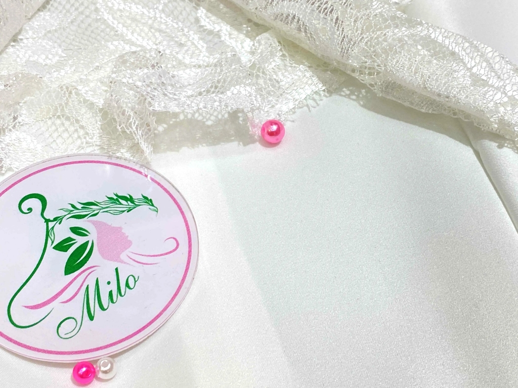 Đầm xòe tay phồng phối ren thắt nơ ngực xinh xắn