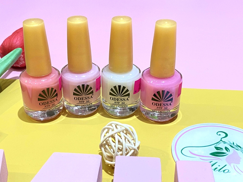 Nước sơn móng tay các loại
