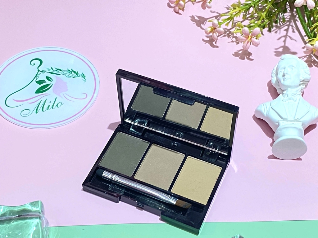 Phấn bột tạo khối và tán chân mày Lameila 3 Color Eyebrow Powder (hộp đen mini)