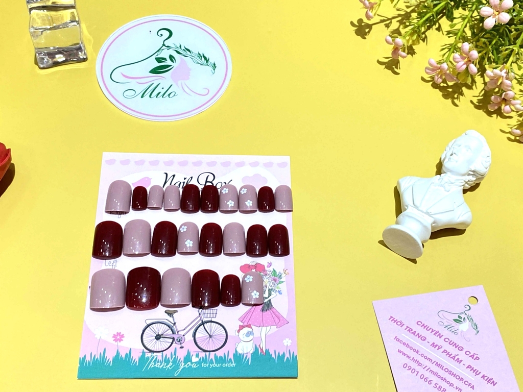 Set 24 móng giả nhiều họa tiết