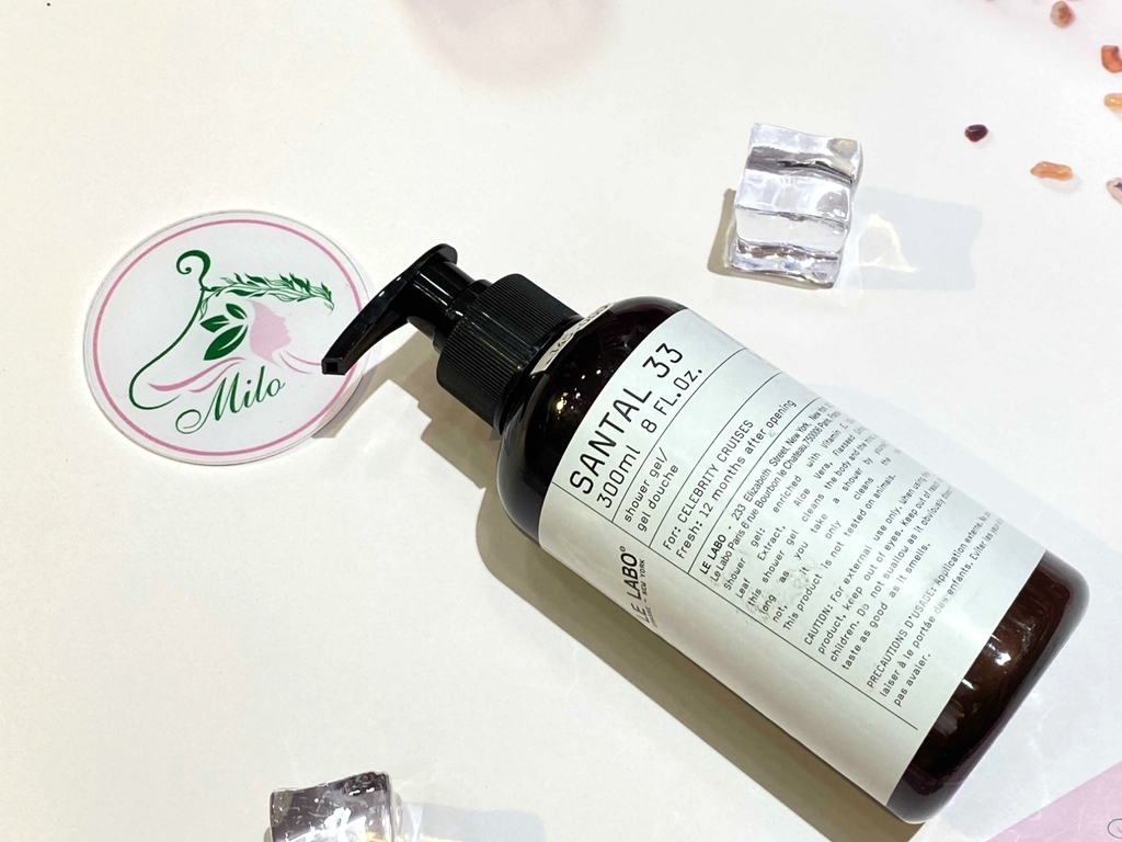 Sữa tắm Le Labo Santal 33 - 300ml