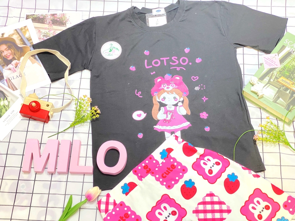 Set áo phông cô gái Lotso mix chân váy hình dâu siêu cute