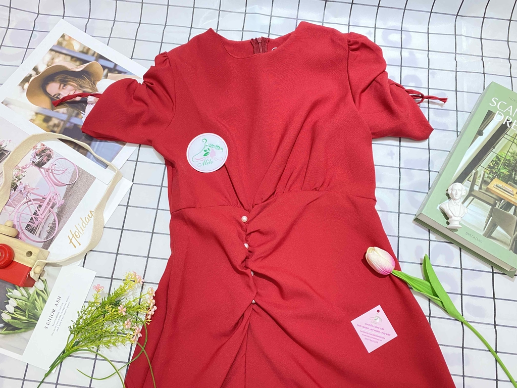 Đầm tay rút dây đính cườm eo