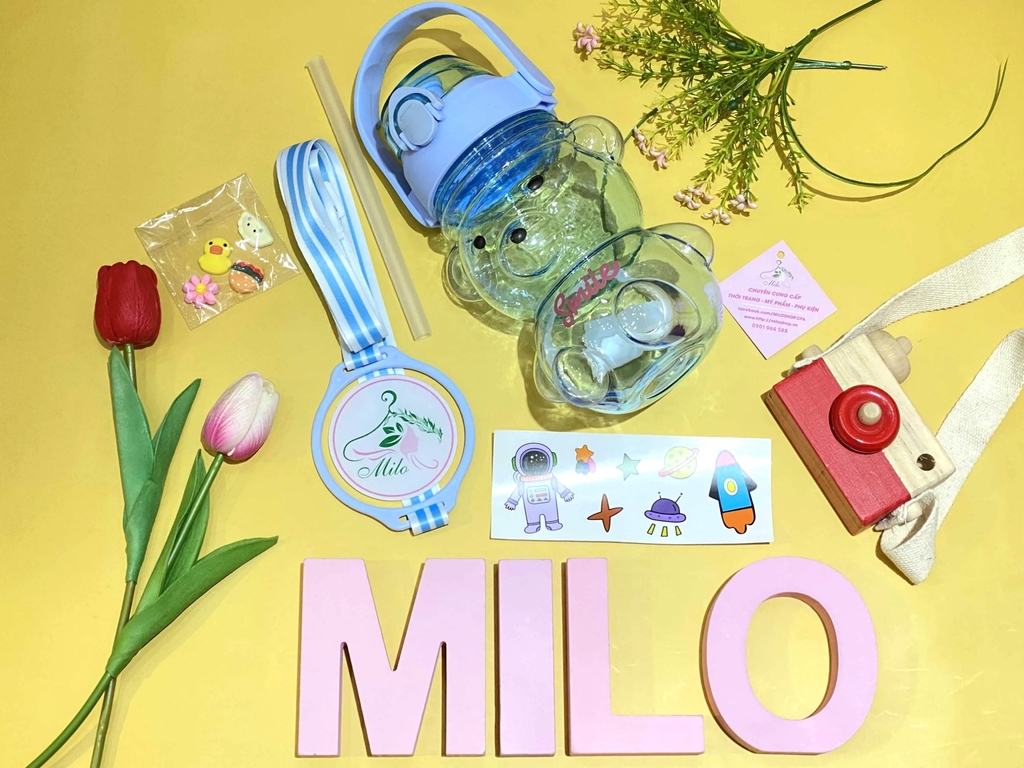 Bình nước hình gấu Smile cute phong cách Hàn Quốc
