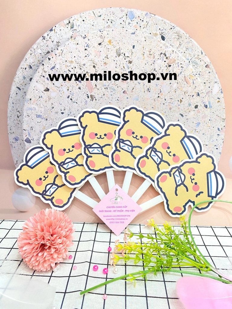 Quạt nhựa cầm tay xếp lại hình cute
