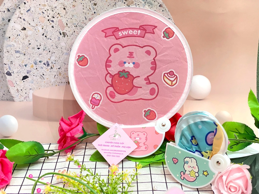 Quạt gấp tự bung mini hoạt hình cute