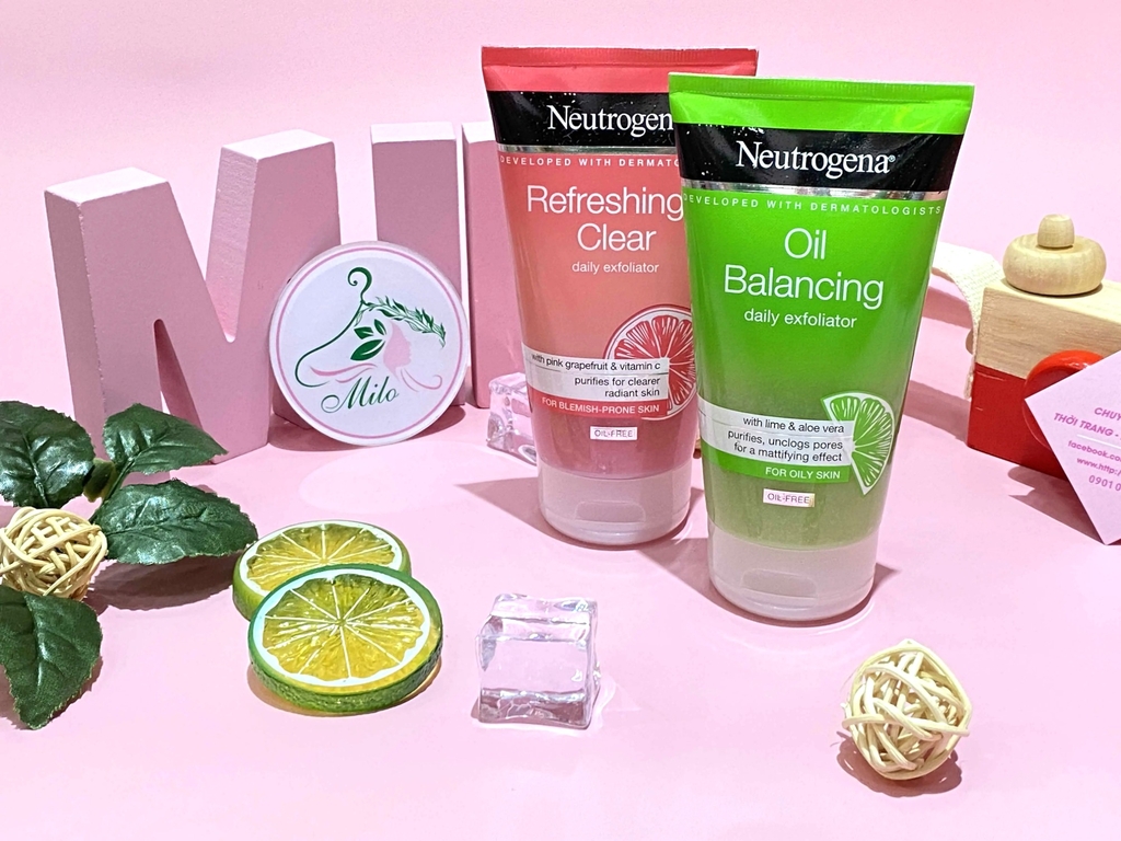 Sữa rửa mặt Neutrogena Refresshingly Clear Daily Exfoliator Oil Free- 150ml (Hồng)